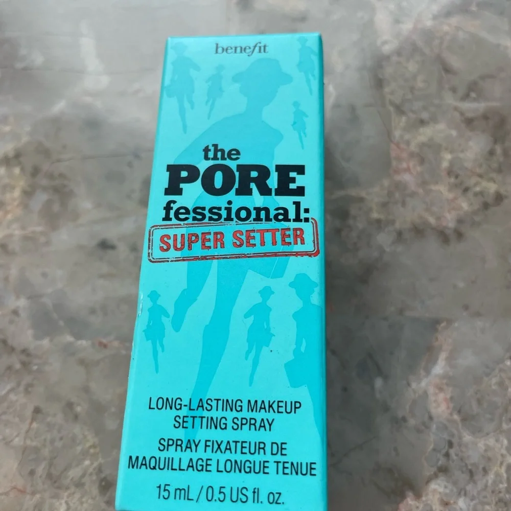 NWT Benefit Makeup Setting Spray and Mirrored Key Chain